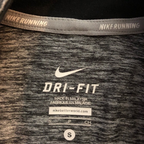 Gray Nike quarter zip - Picture 3 of 3